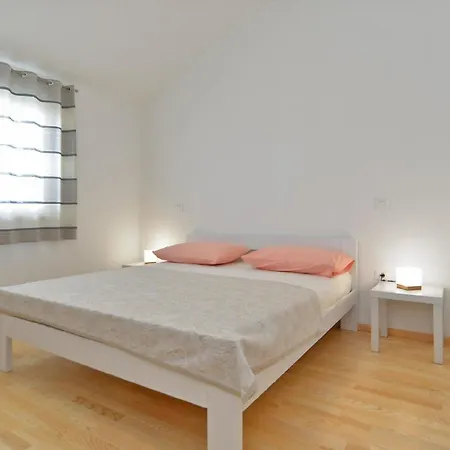 Holiday home Fuer 8 Personen Ca 200 Qm In Medulin, Istrien Suedkueste Von Istrien