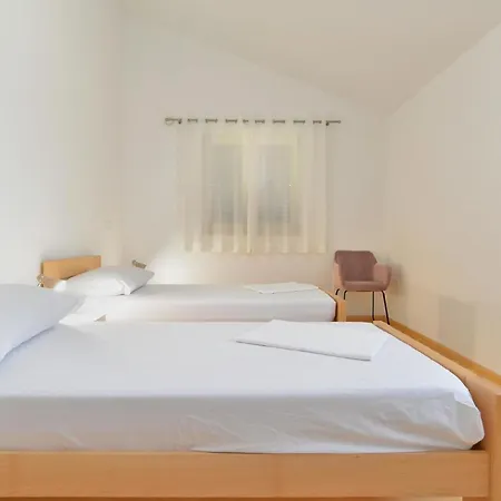 Holiday home Fuer 8 Personen Ca 200 Qm In Medulin, Istrien Suedkueste Von Istrien Medulin